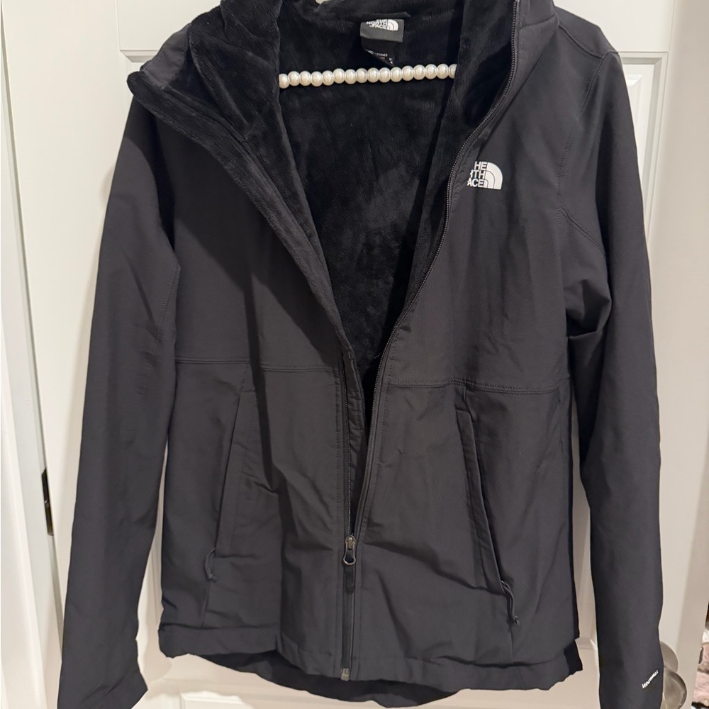 The North Face Women's Black Ski Jacket - Picture 7 of 9